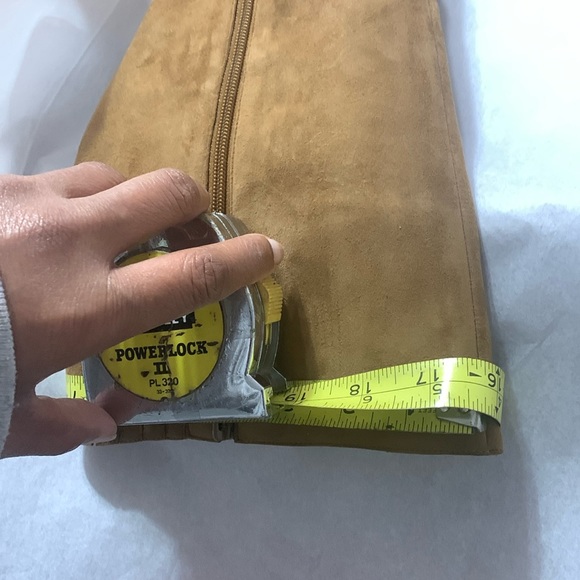 Leslie Fay Suede Boots - Picture 15 of 16